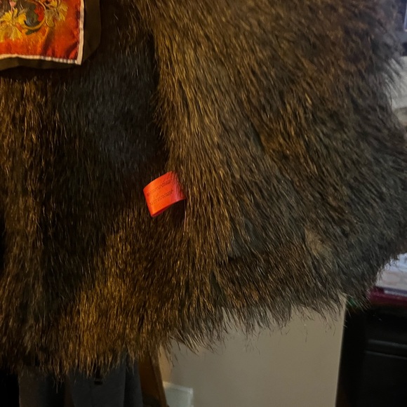 Ladies faux suede fur vest like new! - Picture 4 of 5